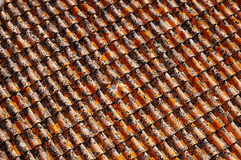 house, rooftop, surface, backgrounds, full frame, pattern, no people, textured, brown, close-up, rusty, high angle view, old, day, repetition, design, metal, large group of objects, roof, shape, outdoors, rough, roof tile, 5K, CC0, public domain, royalty free