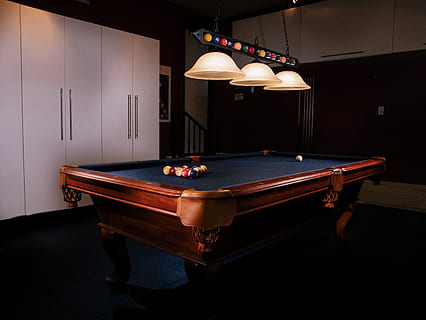 piscina, tavolo, palle, spunto, illuminazione, lunatico, moderno, design, arredato, casa, box auto, tasche, armadietti, palla 8, bastone da biliardo, Hustler, Blu, e gh5, lightroom, composito, in casa, palla, palla da biliardo, illuminato, tavolo da biliardo, sport, attrezzatura per l'illuminazione, lampada elettrica, pool - stecca sport, giochi di svago, rilassamento, stecca da biliardo, stanza domestica, nessuno, attività di svago, interno di casa, mobilia, luce pendente, legno - materiale, sala da biliardo, lusso, 5K, CC0, dominio pubblico, privo di copyright