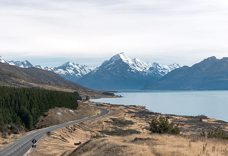 panoramico, vista, montagne, avventura, sfondo, luce del giorno, Esplorare, erba, idilliaco, paesaggio, catena montuosa, Nuova Zelanda, oceano, all'aperto, strada, mare, cielo, la neve, innevate, tranquillo, viaggio, alberi, acqua, montagna, scenics - natura, bellezza nella natura, ambiente, natura, temperatura fredda, albero, scena tranquilla, la tranquillità, nessuno, lago, nuvola - cielo, pianta, picco di montagna, montagna innevata, 4K, CC0, dominio pubblico, privo di copyright