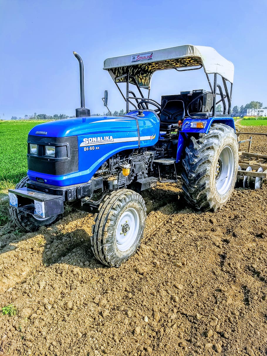 India, Chogawan, transporte, vehículo terrestre, modo de transporte, tierra, cielo, campo, día, naturaleza, azul, luz del sol, maquinaria de agricultura, paisaje, maquinaria, agricultura, nadie, al aire libre, equipamiento agrícola, cielo limpio, granja, escena rural, rueda, 4K
