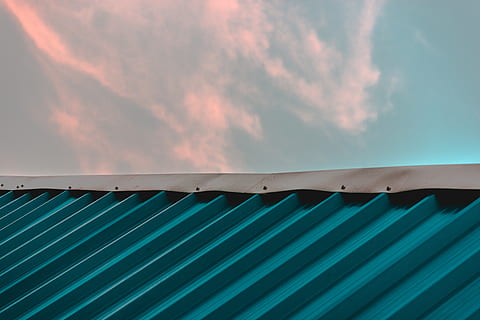 apus de soare, nori, model, minim, palid, oraș, tapet, fundal, albastru, portocale, roz, pace, unsplash, cer, nor - cer, construită, arhitectură, nici o persoana, exteriorul clădirii, metal, vedere unghiulară joasă, natură, zi, tablă ondulată, montare pe perete, fier, în aer liber, lumina soarelui, ondulat, acoperiş, turcoaz colorat, 5K, CC0, domeniu public, fără drepturi de autor