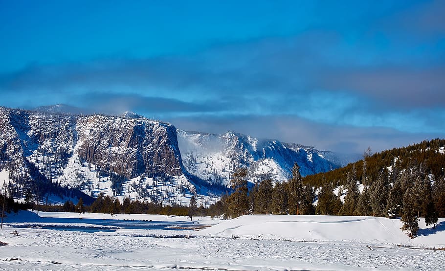 fotografia, montagne, boschi, inverno, avventura, alpino, nuvole, freddo, nazione, luce del giorno, foresta, congelato, collina, ghiaccio, paesaggio, montagna, Parco Nazionale, natura, all'aperto, panoramico, cielo, la neve, turismo, viaggio, alberi, valle, natura selvaggia, temperatura fredda, scenics - natura, nuvola - cielo, ambiente, albero, bellezza nella natura, terra, blu, catena montuosa, pianta, montagna innevata, destinazioni di viaggio, nessuno, albero di conifere, nevicando, bosco di pini, Pino, picco di montagna, 1080P