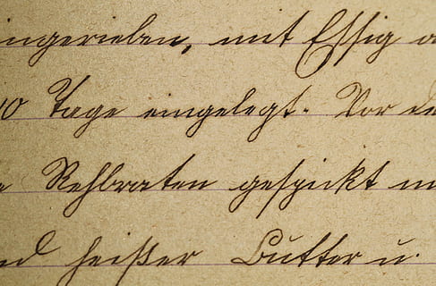 Hand, geschrieben, Seite, Anmerkungen, Papier-, Schreiben, Wissen, Briefe, Textur, Text, Kommunikation, Handschrift, keine Leute, Hintergründe, westliche Schrift, Vollbild, Sand, Nahansicht, Antiquität, Retro-Stil, Korrespondenz, Kalligraphie, Natur, dokumentieren, positive Emotionen, die Architektur, Botschaft, 1080P, CC0, gemeinfrei, lizenzfrei