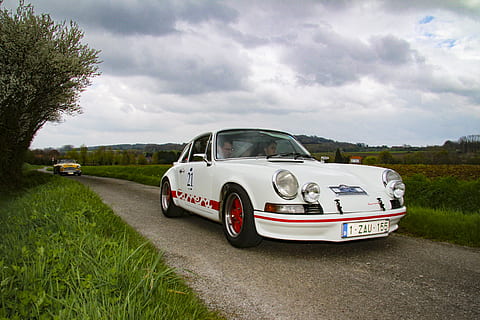 Old Timer, porsche, vervoer, wijze van transport, wolk - lucht, fabriek, hemel, gras, auto, motorvoertuig, landvoertuig, natuur, weg, geen mensen, dag, veld-, boom, buitenshuis, landschap, reizen, land-, milieu, 4K, CC0, publiek domein, royaltyvrij