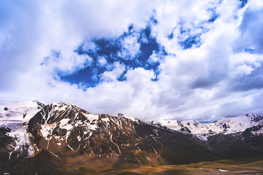montagna, nuvoloso, cielo, natura, Alpi, all'aperto, nube, la neve, ghiacciaio, ghiaccio, catena montuosa, passo zebrù o passi dello zebrù, Italia, Valfurva, paesaggio, cresta, tempo metereologico, estate, Innevato, nuvola - cielo, scenics - natura, bellezza nella natura, temperatura fredda, inverno, la tranquillità, scena tranquilla, montagna innevata, scena non urbana, ambiente, idilliaco, nessuno, giorno, picco di montagna, formazione, 5K