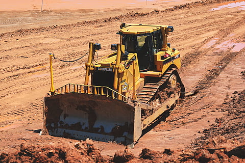 scavatrice di costruzioni, vario, costruzione, industriale, mezzi di trasporto, modo di trasporto, veicolo terrestre, macchine da cantiere, macchinario, terra, industria di costruzioni, natura, sito di costruzione, industria, sporco, strada, giorno, paesaggio, veicolo di costruzione, luce del sole, motore della terra, bulldozer, all'aperto, sabbia, attrezzatura da costruzione, 4K, CC0, dominio pubblico, privo di copyright