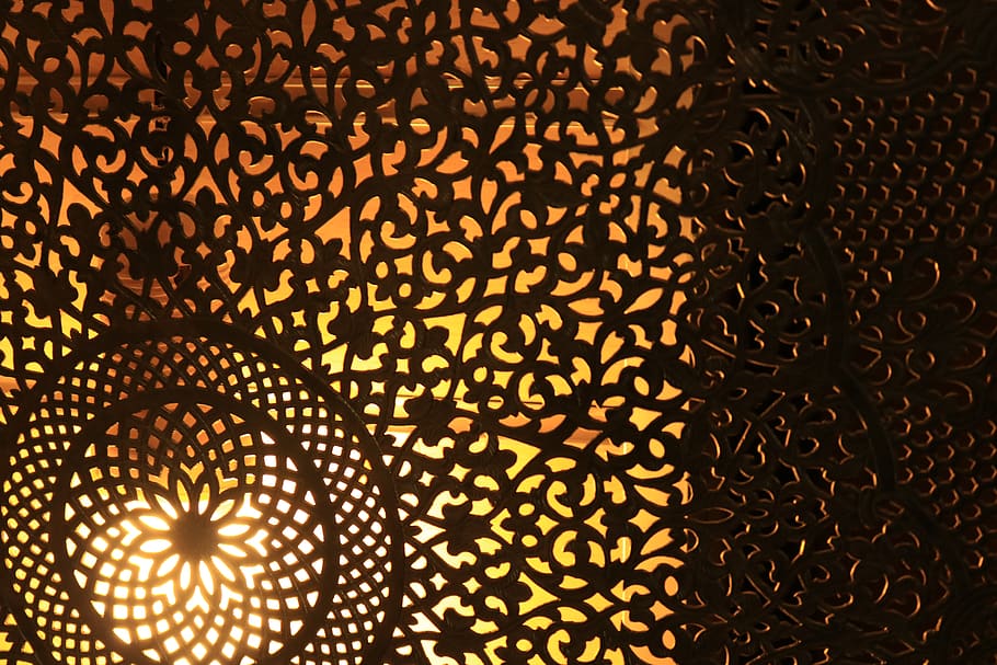 patró, il·luminació, catifa, textura, fractal, ornament, llum, tarda, misteri, alibaba, souk, 1000 nits, nit, compres, marocco, marrakech, art, art Modern, pantalla, pantalla de foc, a l'interior, cap gent, disseny, il·luminat, marc complet, fons, equips d’il·luminació, ombra, primer pla, forma, forma geomètrica, brillant, cercle, vista d’angle baix, metall, resum, llum - fenomen natural, motiu floral, fosc, sostre, llum elèctrica, luxe, 5K