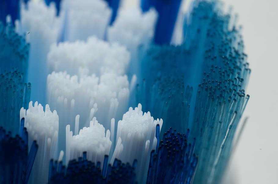 dente, spazzola, macro, micro, cielo, nuvola - cielo, natura, nessuno, struttura costruita, architettura, blu, bellezza nella natura, messa a fuoco selettiva, all'aperto, giorno, grattacielo, avvicinamento, esterno dell'edificio, edificio per uffici esterno, modello, panoramico, città, acqua, 4K