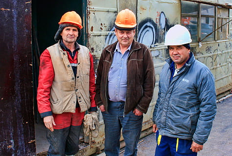 builder, cheerful, constructor, craftsman, engineer, foreman, glad, helmet, industry, man, positive, smiling, worker, hardhat, headwear, hat, adult, group of people, men, construction industry, males, occupation, working, mature adult, cooperation, teamwork, standing, portrait, mature men, coworker, 2K, CC0, public domain, royalty free