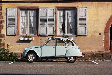 auto, Old Timer, citroen eend, venster, gebouw, architectuur, oud, stad, reizen, historisch centrum, renault, kasteel van Wissem, Elzas, buitenkant van het gebouw, ingebouwde structuur, wijze van transport, landvoertuig, vervoer, dag, motorvoertuig, geen mensen, straat, woonwijk, parkeren, stationair, retro gestileerd, buitenshuis, 4K, CC0, publiek domein, royaltyvrij