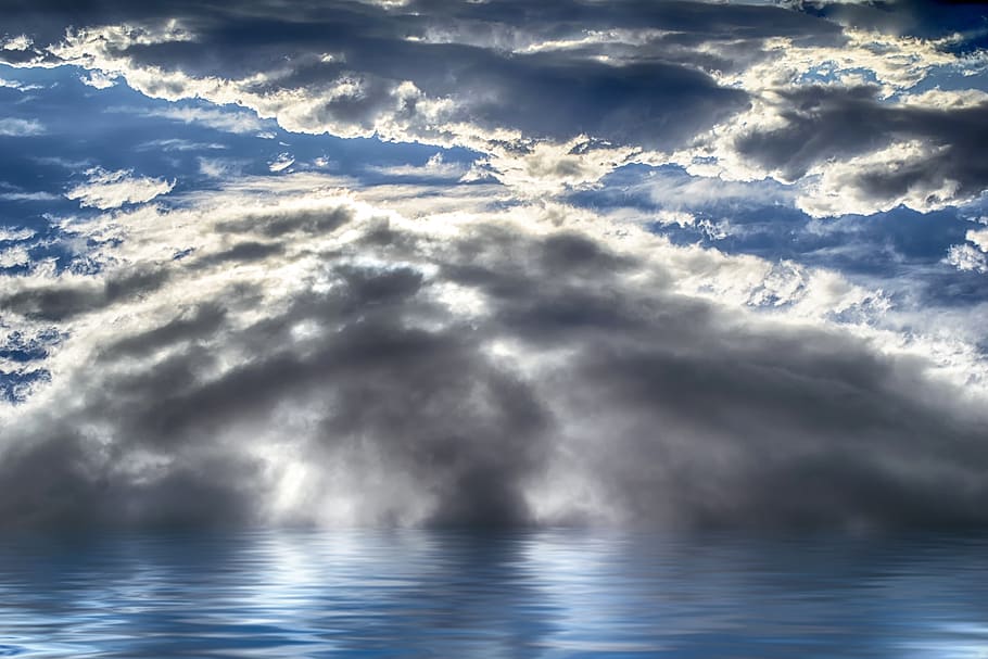 núvols, cel, reflexió, mar, tempesta, atmosfera, núvol - cel, bellesa a la natura, tranquil·litat, aigua, escenics - natura, escena tranquil·la, davant del mar, llum solar, naturalesa, dia, idíl·lic, cap gent, a l'aire lliure, escena no urbana, raig de sol, 5K