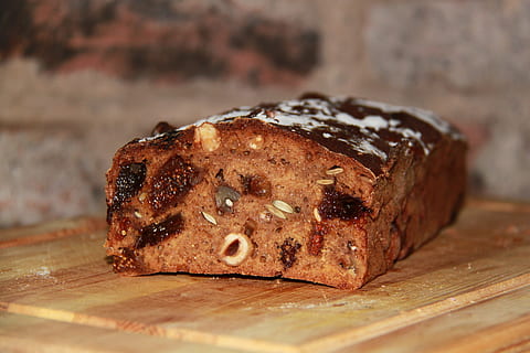 bread, loaf, mat, food and drink, food, freshness, wood - material, indoors, selective focus, table, sweet food, no people, slice, close-up, baked, loaf of bread, cutting board, rustic, dessert, sweet, healthy eating, still life, breakfast, french food, temptation, 4K, CC0, public domain, royalty free