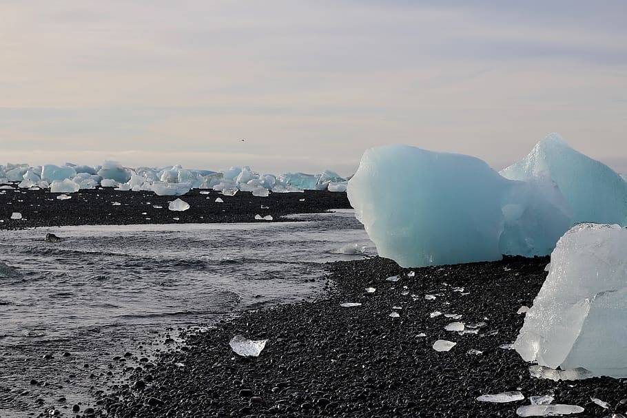 island, vinter, kaldtemperatur, snø, is, naturskjønnhet - natur, frossen, miljø, himmel, landskap, skjønnhet i naturen, natur, ro, breen, rolig scene, vann, isfjell - isdannelse, ingen folk, ikke-urbane scene, utendørs, isfjell, smelte, 5K