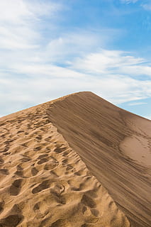 beige desert, maaperä, hiekka, luonto, ulkona, dyyni, Bruneau Dunes State Park, matto, aavikko, taivas, hiekkadyynit, dyynit, rinne, sininen, erämaa, maaseutu, maisema, vaellus, jalanjälki, maa, kota, hiekkadyyni, maisemat - luonto, ilmasto, tyyneys, kuiva ilmasto, rauhallinen kohtaus, kauneus luonnossa, päivä, pilvi - taivas, ympäristö, ei-kaupunkikuvia, etä, ei ihmisiä, auringonvalo, ilmakehän, 2K, CC0, public domain, rojaltivapaa