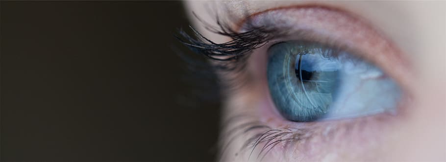 ulls, vista, ull, ull humà, percepció sensorial, pestanya, primer pla extrem, part del cos humà, part del cos, primer pla, adult, mirant, una persona, tir de l'estudi, iris - ull, macro, globus ocular, còpia espai, reflexió, fons negre, rostre humà, 2K