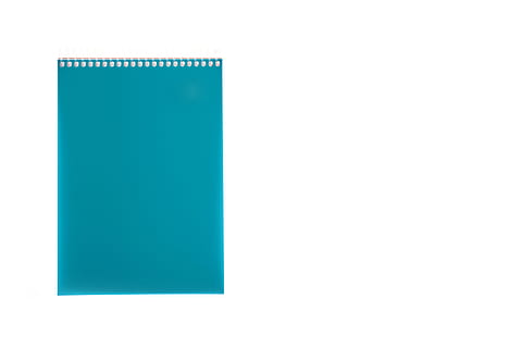 Notizbuch, Hinweis, Blau, die Arbeit, schreiben, mitschreiben, Design, Bildung, ist leer, Anmerkungen, Papier-, Büro, Artikel, Buch, Seite, Studie, dokumentieren, Arbeit, Autor, Platz, korporativ, Journalist, Hintergrund, Weiß, isolierend, ausgeschnitten, weißer Hintergrund, kopieren sie platz, leer, Studioaufnahme, Geschäft, keine Leute, Brief, Nahansicht, Mann gemacht, leeren, einzelnes Objekt, Menschen gemacht Objekt, mail, drinnen, weiße Farbe, Kunst, Kultur und Unterhaltung, türkisfarben, sauber, 8K, CC0, gemeinfrei, lizenzfrei