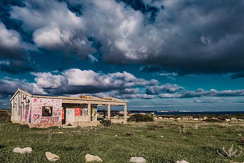 house, empty, abandoned, architecture, building, old, spooky, cloud - sky, sky, built structure, land, building exterior, landscape, nature, no people, day, grass, environment, horizon, outdoors, storm, overcast, storm cloud, ruined, 5K, CC0, public domain, royalty free