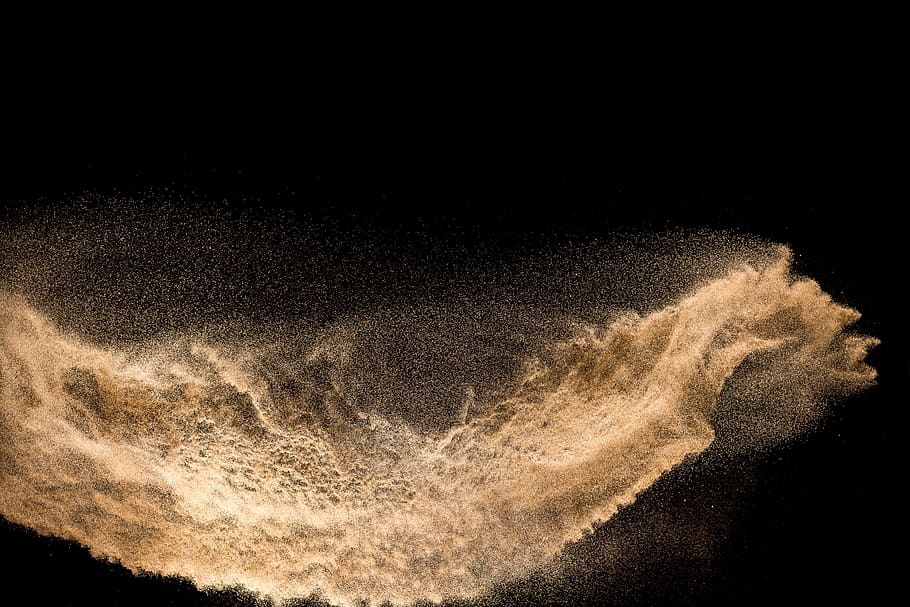 sorra, pols, explosió, fons, negre, aïllat, brut, or, flamarada, tornado, explotar, sòl, textura, duna, mar, moviment, remolí, fons negre, tir de l'estudi, cap gent, a l'interior, naturalesa, primer pla, còpia espai, resum, aigua, nit, patró, farina, esquitxades, 5K