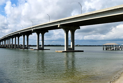 bridge span, river, structure, architecture, vilano beach, florida, bridge, span, water, landmark, suspension, landscape, sky, scenic, travel, road, engineering, steel, construction, outdoor, nature, connection, cloud - sky, built structure, bridge - man made structure, transportation, architectural column, day, outdoors, waterfront, low angle view, 4K, CC0, public domain, royalty free