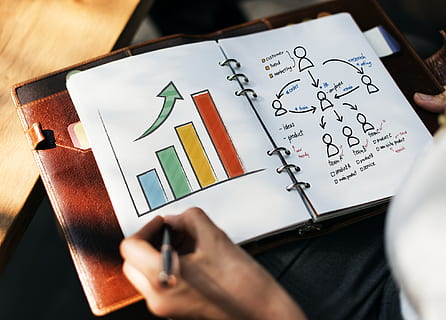 person, bedrift, sort, pen, skrivning, hvid, notesbog, data, Bemærk, plan, planlægning, menneskelig hånd, en person, hånd, indendørs, tekst, selektiv fokusering, offentliggørelse, papir, bord, meddelelse, høj vinkel visning, Bestil, menneskelig kropsdel, rigtige mennesker, tæt på, kreativitet, finger, 1080P, CC0, offentligt domæne, royaltyfrie