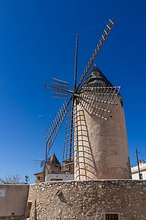 mallorca, moară, moara de vant, vânt, cer, peisaj, apus de soare, ecologic, arhitectură, turbină eoliană, Putere eoliana, turbină, conservarea mediului, energie regenerabila, Energie alternativa, albastru, construită, combustibil și generarea de energie electrică, mori tradiționale de vânt, mediu inconjurator, vedere unghiulară joasă, cer senin, exteriorul clădirii, natură, zi, nici o persoana, istorie, în aer liber, 4K, CC0, domeniu public, fără drepturi de autor