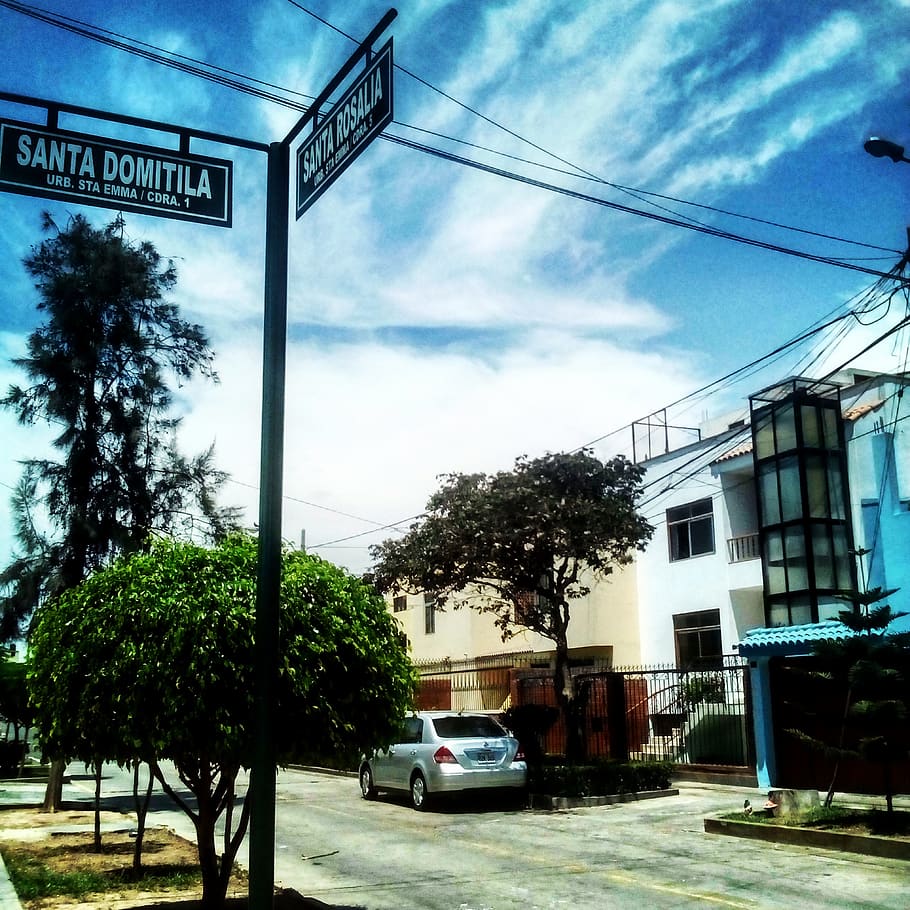perú, districte de lima, cotxe, automòbil, manera de transport, arbre, transport, planta, vehicle terrestre, arquitectura, carrer, núvol - cel, carretera, cel, exterior de l'edifici, ciutat, naturalesa, estructura construïda, cap gent, signe, cable, línia elèctrica, electricitat, a l'aire lliure, 1080P