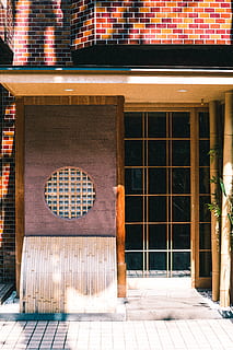 casa, modelo, ventana, puerta, Japón, estructura construida, exterior del edificio, arquitectura, edificio, nadie, Entrada, día, luz del sol, material de vidrio, al aire libre, ciudad, cerrado, material de madera, la seguridad, abierto, sombra, reflexión, 5K, CC0, dominio público, libre de derechos