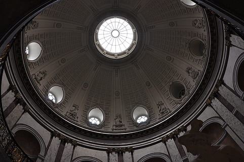 architecture, ceiling, berlin, classic, old, dome, low angle view, built structure, indoors, no people, cupola, shape, place of worship, architectural feature, circle, history, belief, day, pattern, spirituality, travel destinations, religion, skylight, architectural column, directly below, ornate, architecture and art, 4K, CC0, public domain, royalty free