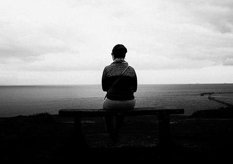 silhuet, human, sidder, person, natur, hav, udendørs, møbel, bænk, vand, meditation, væven, top, Seaton, Loney, lonly, mountin, sæde, tavse, depression, himmel, bagfra, sky - himmel, en person, rigtige mennesker, scenics - natur, rolig scene, ro, fritidsaktivitet, skønhed i naturen, horisont, livsstil, lempelse, dag, horisont over vand, kigger på visning, 4K, CC0, offentligt domæne, royaltyfrie