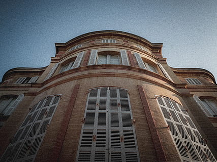 hvide bygningsvinduer, hjem indretning, vindue, lukker, gardin, vindueskygge, bygning, arkitektur, by-, by, høj stigning, himmel, thisisabandoned, forladt, slot, Pastre, parc, marseille, vinduer, lav vinkel visning, bygning udvendig, bygget struktur, skyfri himmel, natur, ingen mennesker, dag, udendørs, høj - høj, tårn, vignet, sollys, rejsemål, bue, kopiere plads, retsbygning, 4K, CC0, offentligt domæne, royaltyfrie