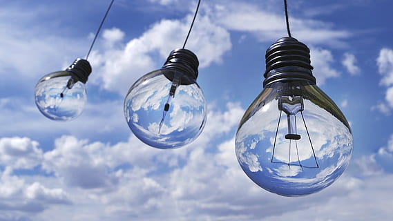 Trois, ampoules, accroché, ballon, brillant, fermer, des nuages, contact, électrique, électricité, énergie, environnement, verre, pendaison, lampe, lumière, luminescence, sphère, symbole, ciel, nuage - ciel, faible angle de vue, transparent, ampoule, matériel d'éclairage, verre - matériel, personne, se concentrer sur le premier plan, la nature, journée, câble, en plein air, filament, bleu, réflexion, 1080P, CC0, domaine public, libre de droits