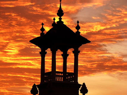 silhouette, gazeebo, architettura, costruzione, nuvole, nuvoloso, sera, monumento, cielo, Alba, tramonto, Torre, crepuscolo, struttura costruita, nuvola - cielo, colore arancione, destinazioni di viaggio, natura, storia, esterno dell'edificio, il passato, turismo, viaggio, nessuno, religione, luogo di culto, antico, bellezza nella natura, colonna architettonica, all'aperto, antica civiltà, 4K, CC0, dominio pubblico, privo di copyright