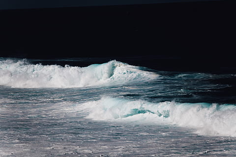 havbølger, nattetid, ocean, natur, vand, hav, udendørs, is, sne, tsunamien, bølge, mauritius, klippe, tapet, vejr, isbjerg, forbjerg, kyst, kystlinjen, sport, surfing, bevægelse, havnefronten, magt i naturen, vandsport, strøm, skønhed i naturen, sprøjt, scenics - natur, dag, himmel, farende, breaking, flydende vand, 5K, CC0, offentligt domæne, royaltyfrie