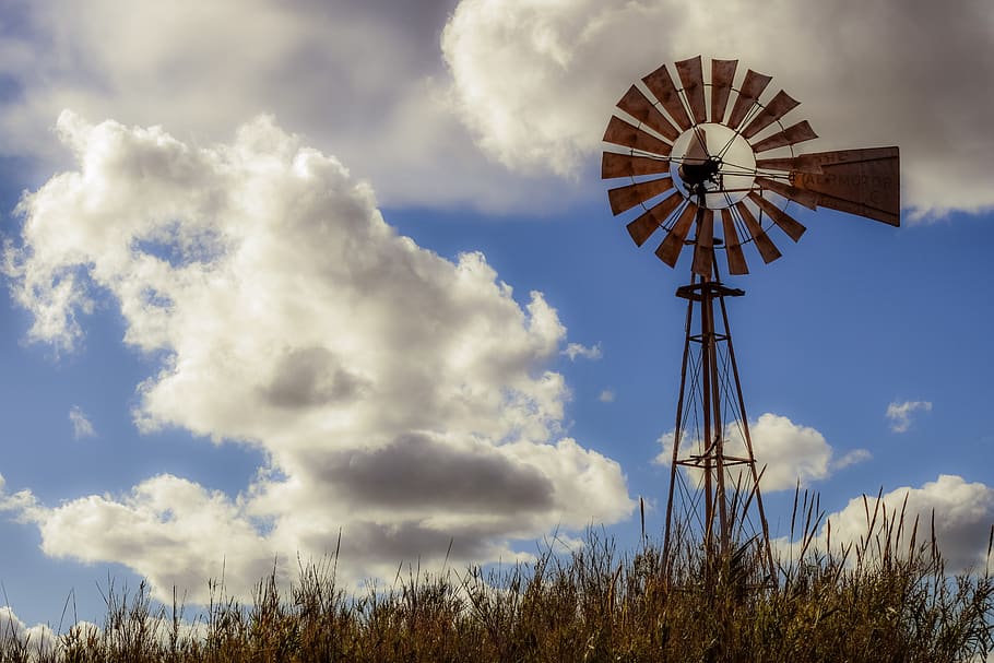 molí de vent, cel, naturalesa, núvols, paisatge, canyes, agricultura, kapparis, Xipre, generació de combustible i energia, energia renovable, núvol - cel, conservació del medi ambient, energia alternativa, medi ambient, energia eòlica, aerogenerador, turbina, vista d’angle baix, terra, dia, bellesa a la natura, camp, escena rural, cap gent, planta, a l'aire lliure, poder a la natura, 5K