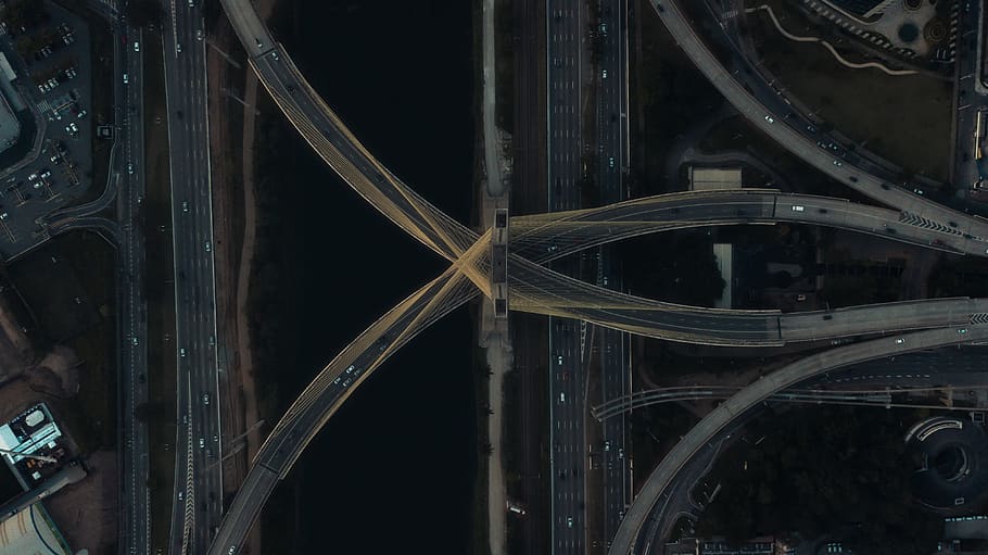 carretera, manera, intersecció, pas superior, Brasil, Sao Paulo, pont octávio frias d'olivaira, edifici, pont, vista aèria, paisatge, naturalesa, a l'aire lliure, cristall, grava, Carretera bruta, embús de trànsit, turmell, estructura construïda, arquitectura, a l'interior, connexió, cap gent, nit, metall, indústria, il·luminat, tecnologia, patró, reflexió, primer pla, moviment, vidre - material, cultura i entreteniment artístic, complexitat, 4K