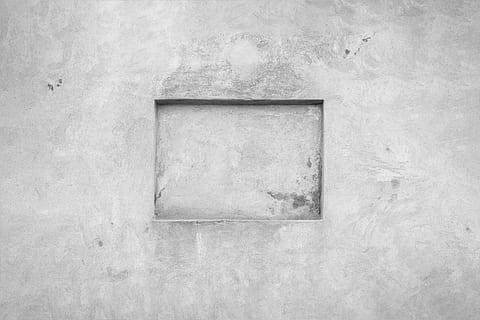 superficie di cemento grigio, parete, rettangolo, forma, grigio, costruzione, architettura, urbano, città, minimo, recesso, nicchia, intonaco rustico, gesso, stucco, oblungo, telaio, caratteristica della parete, sfondi, calcestruzzo, nessuno, in casa, bianca, stanza domestica, cemento, vecchio, strutturato, sporco, vuoto, ruvido, astratto, modello, struttura costruita, design, pavimentazione, industria di costruzioni, spazio, intemperie, 5K, CC0, dominio pubblico, privo di copyright