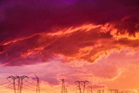 nuvens alaranjadas, nuvem - céu, céu, por do sol, tecnologia, eletricidade, céu dramático, cabo, geração de combustível e energia, ninguém, pilão de eletricidade, cor laranja, fonte de energia, natureza, conexão, beleza na natureza, meio Ambiente, linha de energia, indústria, visão de baixo ângulo, ao ar livre, poder na natureza, 5K, CC0, domínio público, royalty free