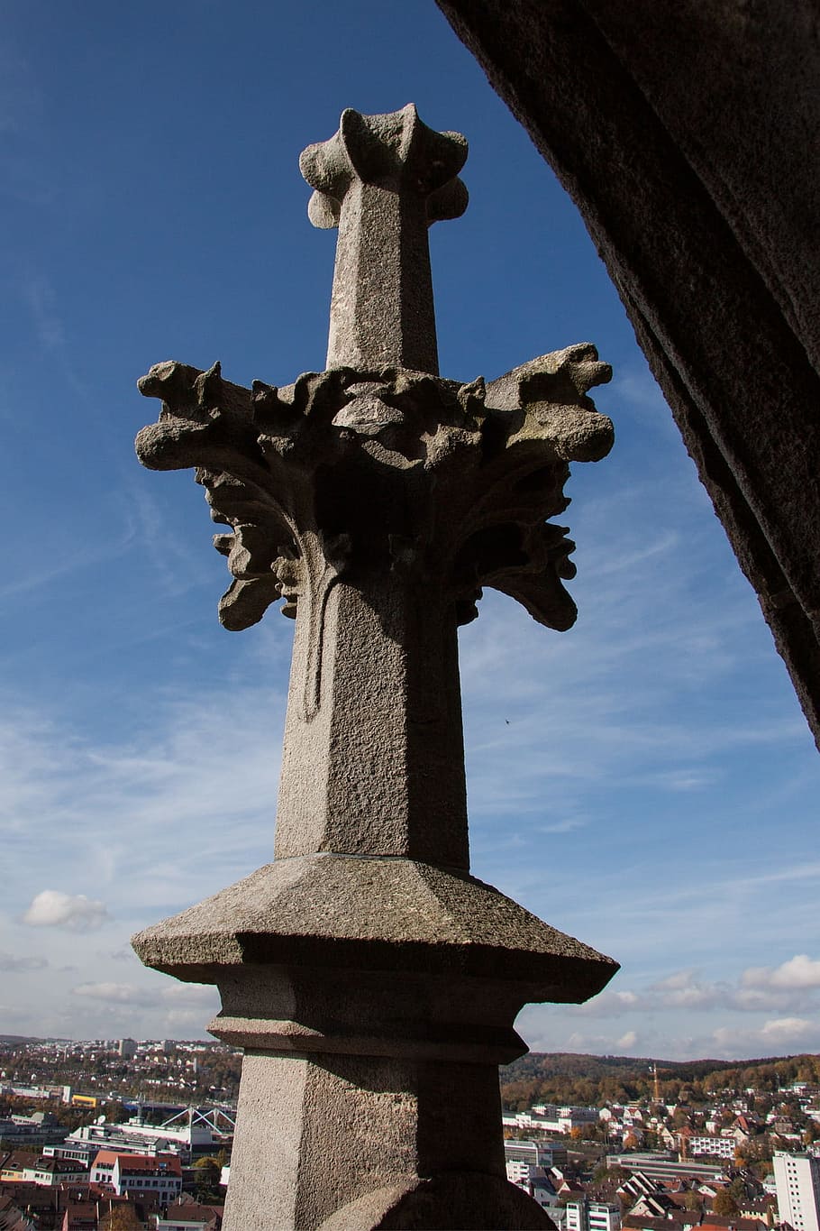 pinacle, alt, més alt, superior, construcció, arquitectura, edifici, escultura, art i artesania, representació, religió, creença, creativitat, cel, representació humana, estàtua, espiritualitat, estructura construïda, semblança masculina, lloc de culte, naturalesa, dia, vista d’angle baix, artesania, cap gent, gàrgola, àngel, 1080P