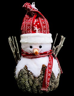 mand, snemand, objekt, is, sne, Frosset, vinter, jul, hvid, fig, figur, menneskelig repræsentation, sort baggrund, repræsentation, fest, Kunst og håndværk, studio skud, indendørs, ferie, mandlig lighed, rød, ingen mennesker, dekoration, kreativitet, hat, tæt på, halstørklæde, jul ornament, 1080P, CC0, offentligt domæne, royaltyfrie