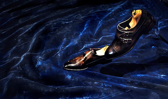 Welle, Reflexion, Dunkelheit, Weltraum, Bildschirmfoto, Computer-Hintergrundbild, Schuh, High Heels, Mode, Wasser, Stilett, Erwachsene, menschliches Körperteil, drinnen, Körperteil, Textil-, Menschen, schwarze Farbe, Nahansicht, Bett, Natur, Unglück, menschlicher Fuß, 1080P, CC0, gemeinfrei, lizenzfrei