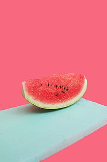 anguria a fette, flora, produrre, pianta, anguria, frutta, cibo, melone, cibo e bevande, sfondo colorato, mangiare sano, benessere, in casa, sfondo rosa, girato in studio, freschezza, colore rosa, fetta, rosso, nessuno, succoso, natura morta, avvicinamento, copia spazio, maturo, tentazione, spuntino, 2K, CC0, dominio pubblico, privo di copyright