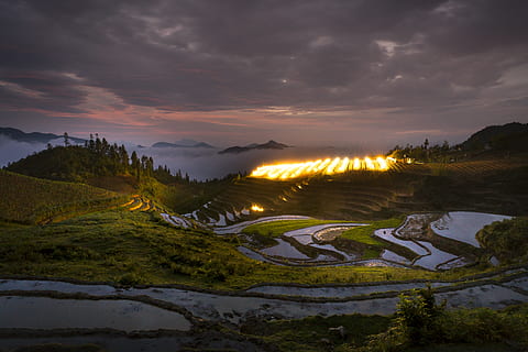 landskabsfoto, bjerg, nattetid, skyer, cloudscape, daggry, dagslys, skumring, miljø, aften, efterår, græs, høj vinkel skud, landskab, lys, lang eksponering, natur, udendørs, afspejling, rismarker, ris terrasser, naturskøn, silhuet, himmel, skyscape, solnedgang, rejse, træer, vand, våd, sky - himmel, scenics - natur, skønhed i naturen, rolig scene, ro, ikke-urbane scene, plante, ingen mennesker, jord, sø, 8K, CC0, offentligt domæne, royaltyfrie