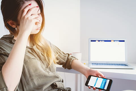 young, sad, woman, looking, work, internet, technology, computer, communication, wireless technology, one person, women, connection, computer equipment, computer monitor, indoors, adult, portrait, business, headshot, young women, using computer, females, hairstyle, 4K