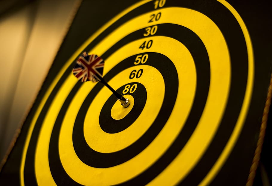 yellow, black, dartboard, accuracy, aim, aiming, board, bullseye, close-up, dart, game, numbers, round, black color, number, sport, sports target, no people, circle, shape, success, pattern, geometric shape, indoors, studio shot, concentric, backgrounds, arts culture and entertainment, selective focus, 4K