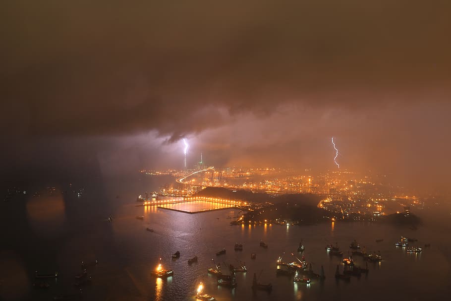 hong kong, lyn, orange, lys, torden, Havn, lang lukker, vand, nat, arkitektur, belyst, bygning udvendig, by, himmel, magt i naturen, bygget struktur, sky - himmel, bybilledet, ingen mennesker, natur, strøm, storm, tordenvejr, miljø, bygning, udendørs, 5K