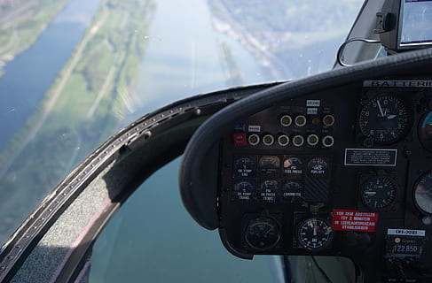 Avusturya, Viyana, nehir, enstrümanlar, helikopter, uçan, heli, ölçerler, Tuna, pilot kabini, hava aracı, uçak, ulaşım modu, taşımacılık, cam malzemesi, kontrol, araç içi, insansız, Kontrol Paneli, şeffaf, gün, seyahat, ön cam, kapatmak, gösterge paneli, araba, doğa, pilot, açık havada, havacılık endüstrisi, 5K, CC0, kamu malı, telif ücretsiz