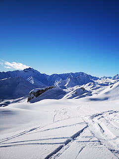 munte de zapada, în aer liber, Munte, natură, gheaţă, de munte, zăpadă, gheţar, vârf, activități de agrement, aventură, pantă, sportiv, pârtii, sport, platou, drumeții, mediu rural, rural, clădire, adăpost, iarnă, temperatura rece, cer, scenice - natura, frumusețe în natură, o scenă liniștită, albastru, liniște, un munte acoperit de zăpadă, scenă non-urbană, spațiu copie, cer senin, mediu inconjurator, culoare alba, zi, peisaj, nici o persoana, varf de munte, 4K, CC0, domeniu public, fără drepturi de autor