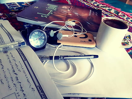 ศึกษา, หนังสือ, เย็น, กาแฟ, ahmed abu hameda, احمدابوحميدة, ยังมีชีวิตอยู่, ไม่มีคน, ในบ้าน, ตาราง, ใกล้ชิด, ข้อความ, กระดาษ, มุมมองมุมสูง, แว่นตา, สิ่งพิมพ์, ตัวกรองการผลิตโพสต์อัตโนมัติ, ถ้วย, การแสดง, ปากกา, การเป็นตัวแทนของมนุษย์, กลุ่มวัตถุขนาดใหญ่, แว่นตากันแดด, โอนพิมพ์, แฟชั่น, 1080P, CC0, โดเมนสาธารณะ, ค่าลิขสิทธิ์ฟรี