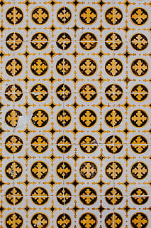azulejos portugueses, típica, vidrado, cerâmica, azulejos, Lisboa, Portugal, fundo, parede, padronizar, telha, quadro completo, origens, ninguém, em uma sequência, desenhar, dentro de casa, arte e Artesanato, comida e bebida, grande grupo de objetos, arquitetura, forma, lado a lado, repetição, fechar-se, velho, criatividade, multi colorido, arranjo, ornamentado, 5K, CC0, domínio público, royalty free