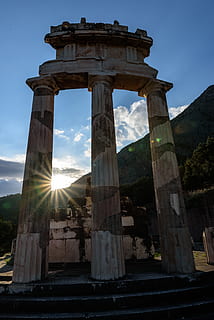 delphi, Řecko, chrám, archeologický, krajina, Pozadí, nebe, architektura, stavba, Dějiny, minulost, architektonický sloup, Příroda, slunečního světla, sluneční paprsek, starověké, stará zřícenina, odlesk objektivu, destinace, slunce, nikdo, den, starověké civilizace, exteriér budovy, cestovní ruch, cestovat, venku, zničil, archeologie, 5K, CC0, veřejná doména, bez autorských práv